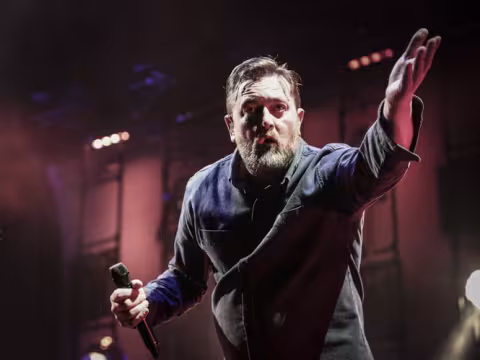 4065978_Elbow_O2Arena__10_of_17_.jpg