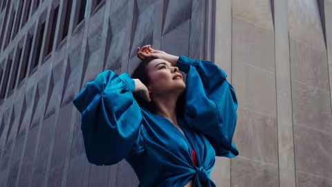 40827-mitski-makes-a-powerful-return-in-a-cowboy-hat-in-working-for-the-knife__1_.jpeg