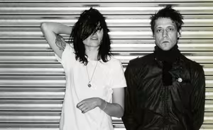 83_TheKills_L101105.jpg
