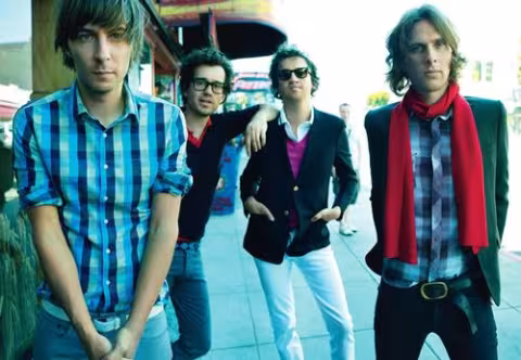 Phoenix_band02.jpg