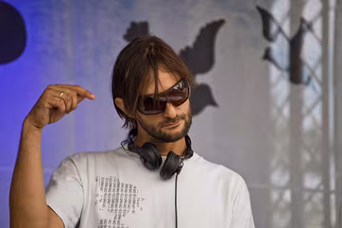 Ricardo_Villalobos_Ricardo__Pollerwiesen_Open_Air.jpg