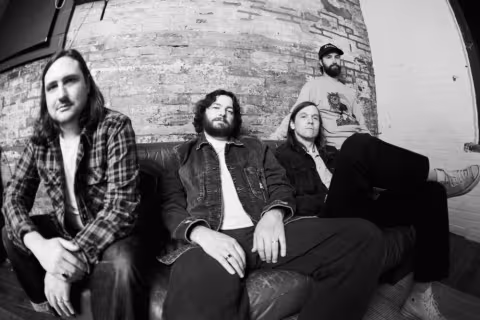 Superheaven-Pub-2025-Vincent-Guglielmo-Hi-Res-1740008951-1000x667.jpg