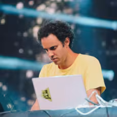 csm_four-tet-live-at-funkhaus-berlin-10th-may-2018-live-album-photo-by-ellie-pritts-1024x602_60fd01bad3.png