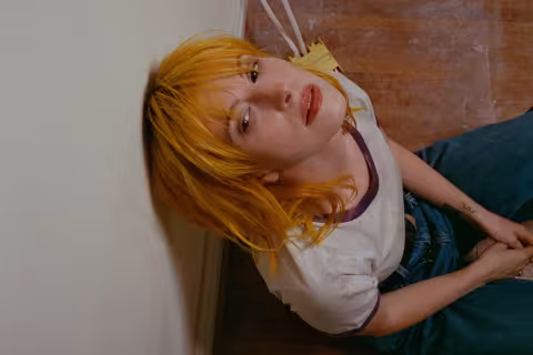 hayley-williams-by-Zachary-Gray-V_jpg.jpg