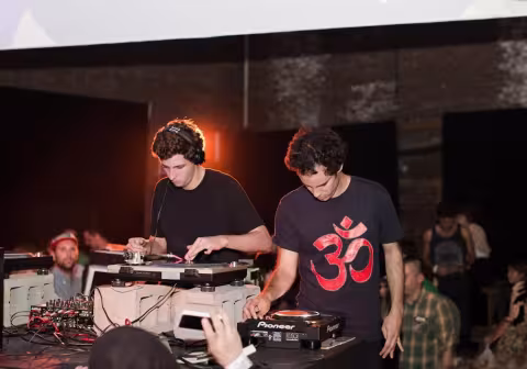 jamie-xx-four-tet.jpg