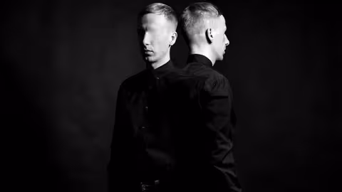 p026gxbk_01.jpg