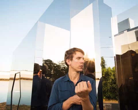 shearwater-2015-promo-06-photo-sarahcass-2100x1679-300.jpg