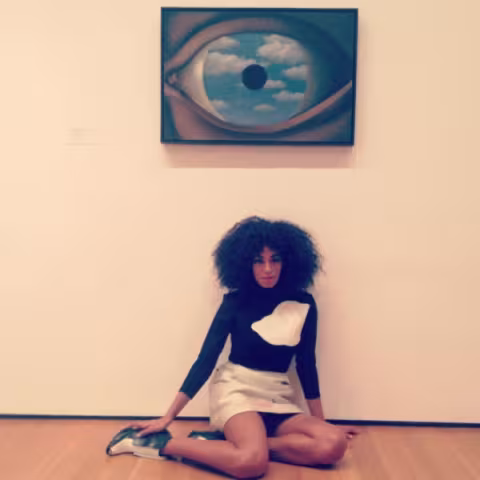 solange-600x600.jpg