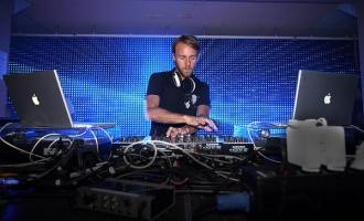 12plastikman-live.jpg