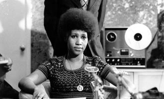 Aretha-Franklin-en-1973.jpg