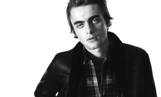 Liam-Gallagher-son-fils-Lennon-devient-egerie-Saint-Laurent.jpg