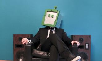 Shit-Robot-Feels-Real-Feat.-JENR.jpg