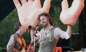 flaming_lips_hands.jpg