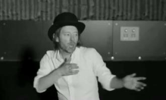 radioheadsong_j_1197387cl-4.jpg